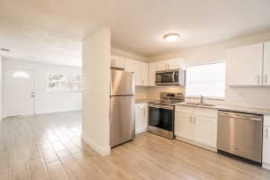 700 NW 2nd Way, Deerfield Beach, FL 33441 - MLS#R11116188
