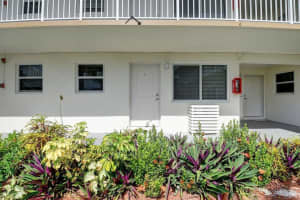 525 S Broadway Street N, Lantana, FL 33462 - MLS#R11116197