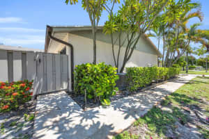 8010 Ambach Way Way, Hypoluxo, FL 33462 - MLS#R11116220
