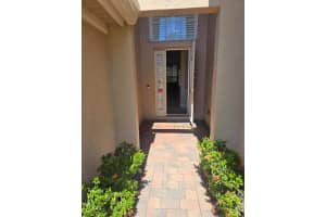 377 NW Stratford Lane, Port Saint Lucie, FL 34983 Sold 09/22/25