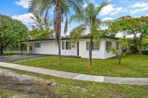 12805 NW 6th Avenue, North Miami, FL 33168 - MLS#R11116237
