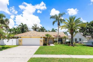 9707 Sun Pointe Drive, Boynton Beach, FL 33437 - MLS#R11116248