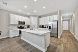 6544 NW Cloverdale Avenue, Port Saint Lucie, FL 34987 - MLS#R11116251