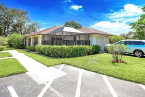 1443 Captains Walk 23a, Fort Pierce