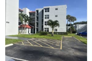 9411 Evergreen Place 102, Davie