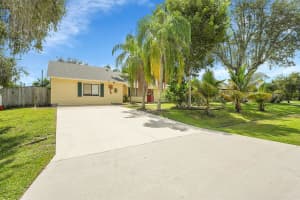 2385 SW Mountwell Street, Port Saint Lucie, FL 34984 - MLS#R11116291