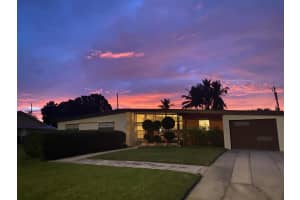 403 21st Place, Vero Beach, FL 32962 - MLS#R11116334