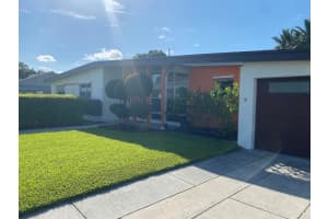 403 21st Place SE, Vero Beach, FL 32962 - MLS#R11116334