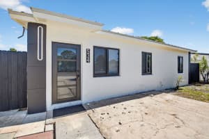 534 W Martin Luther King Jr Boulevard, Boynton Beach