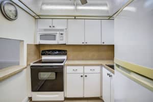 2951 Sunrise Lakes Drive, Sunrise, FL 33322 - MLS#R11116370