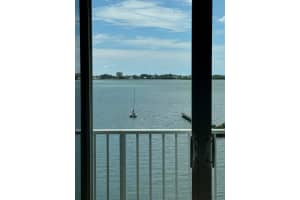 4 E Harbour Isle Ph Drive Ph06, Fort Pierce, FL 34949 Sold 11/14/25