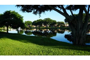 622 Springdale Circle, Palm Springs, FL 33461 - MLS#R11116397