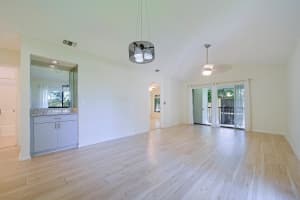 350 Club Circle 206, Boca Raton, FL 33487 Sold 10/30/25