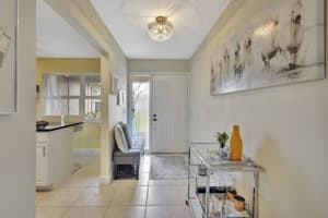 125 Arrowhead Circle, Jupiter, FL 33458 Sold 11/03/25