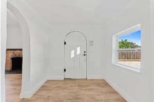 825 N K Street, Lake Worth Beach, FL 33460 - MLS#R11116424