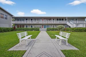 386 Sheffield P, West Palm Beach