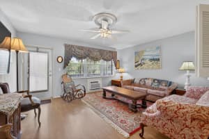 386 Sheffield P, West Palm Beach, FL 33417 - MLS#R11116437