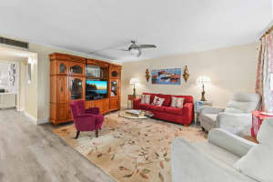 196 Burgundy E, Delray Beach, FL 33484 Sold 12/01/25