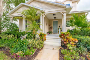 1295 Veranda Way, Vero Beach, FL 32966 - MLS#R11116495