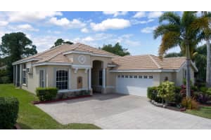 665 SW Lake Charles Circle, Port Saint Lucie, FL 34986 - MLS#R11116511