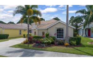 665 SW Lake Charles Circle, Port Saint Lucie, FL 34986 - MLS#R11116511