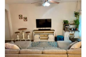 342 Lake Monterey Circle, Boynton Beach, FL 33426 - MLS#R11116515