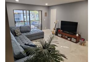 9780 Pineapple Tree Drive 203, Boynton Beach