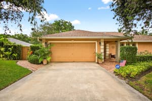 1776 The 12th Fairway, Wellington, FL 33414 Sold 10/17/25