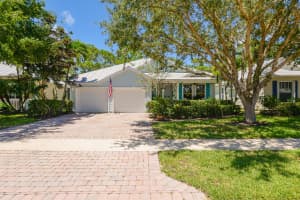 608 NE Canoe Park Circle, Port Saint Lucie, FL 34983 - MLS#R11116567