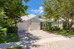 608 NE Canoe Park Circle, Port Saint Lucie, FL 34983 - MLS#R11116567