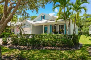 608 NE Canoe Park Circle, Port Saint Lucie, FL 34983 - MLS#R11116567