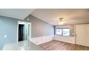 560 7th Place, Vero Beach, FL 32962 - MLS#R11116573