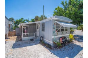 2423 NE Palm Avenue 26, Jensen Beach, FL 34957 - MLS#R11116621
