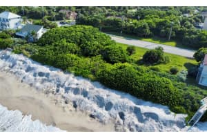 7703 S Hwy A1a, Melbourne Beach, FL 32951 - MLS#R11116637
