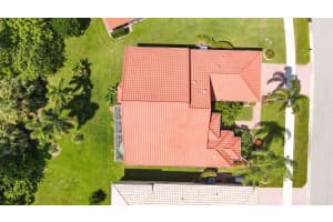 471 NW Blue Lake Drive, Port Saint Lucie, FL 34986 Sold 10/16/25