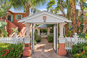 102 SE 7th Avenue Villa 4, Delray Beach, FL 33483 - MLS#R11116738