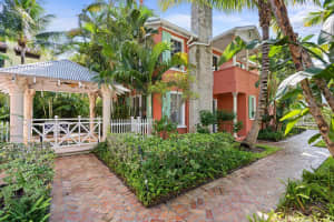 102 SE 7th Avenue Villa 4, Delray Beach, FL 33483 - MLS#R11116738