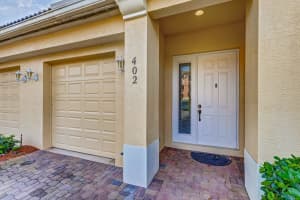 402 Commons Way, Palm Beach Gardens