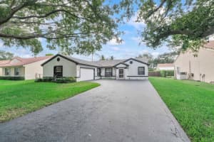 6164 Nw 45th Terrace, Coconut Creek