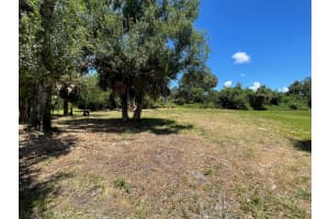 716 NE 15th Avenue, Okeechobee, FL 34972 Sold 10/30/25