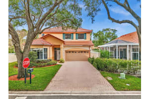 36 Monterey Pointe Drive, Palm Beach Gardens, FL 33418 - MLS#R11116759