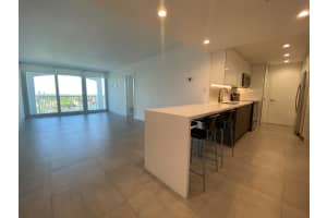 5401 Collins Avenue, Miami Beach, FL 33140 - MLS#R11116806