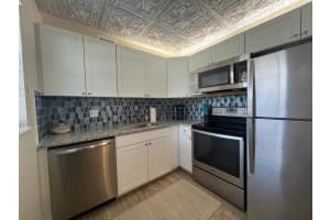2600 SE Ocean Boulevard B7, Stuart, FL 34996 - MLS#R11116816