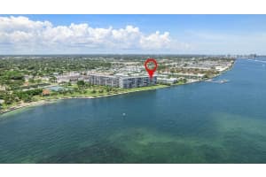 801 Lake Shore Drive 505, Lake Park