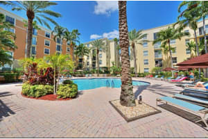 630 S Sapodilla Avenue 431, West Palm Beach