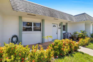 2638 Gately Drive E 16, West Palm Beach