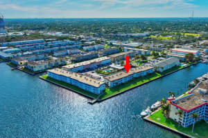 111 Shore Court 306, North Palm Beach