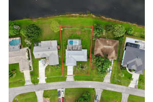 1974 SE Camden Street, Port Saint Lucie, FL 34952 - MLS#R11116906