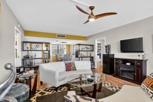 3960 Oaks Clubhouse Drive 504, Pompano Beach, FL 33069 - MLS#R11116932
