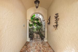 256 Venetian Drive, Delray Beach, FL 33483 Sold 01/05/26